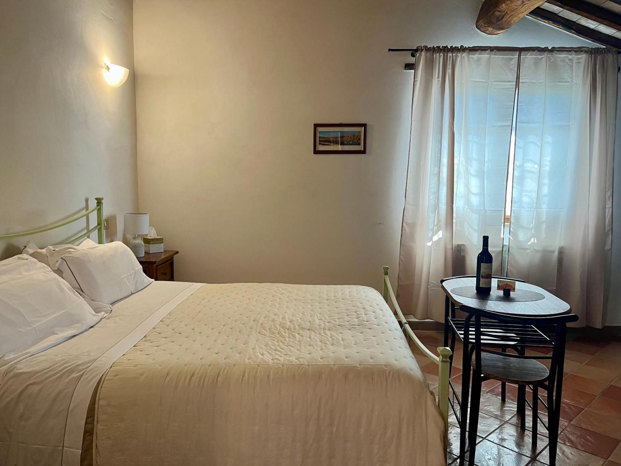 Agriturismo Le Querciole In Val D'Orcia Bagno Vignoni Habitación foto